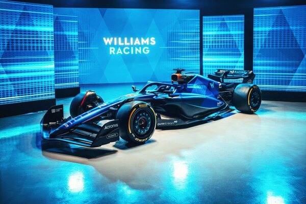 Williams electriza al mundo con el livery de su FW45