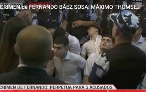 [VIDEO] Acusado de muerte de Fernando Sosa se desmayó al conocer condena de prisión perpetua
