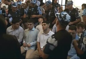 Video: el momento en que Máximo Thomsen se desmorona al conocer su condena perpetua - Mundo - ABC Color