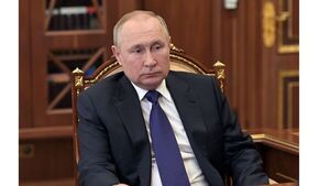 Vladímir Putin autoriza la venta de la división de banca de Mercedes-Benz a Avtodom - Revista PLUS