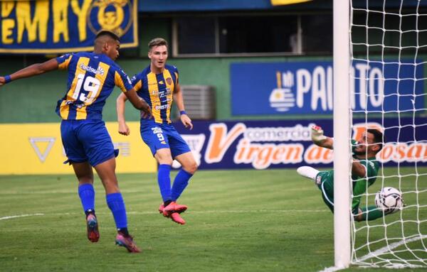 Un empate con sabor amargo en Luque •