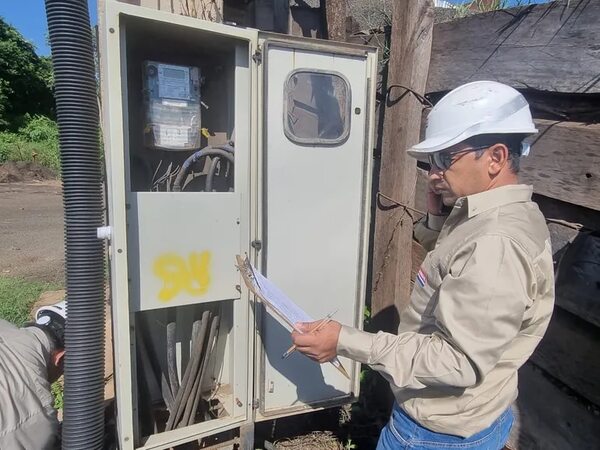 Inician operativo contra morosidad y hurto de energía eléctrica - ABC en el Este - ABC Color