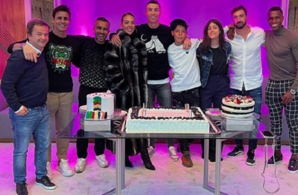 Cristiano Ronaldo celebra su 38 cumpleaños con el Al-Nassr - La Prensa Futbolera