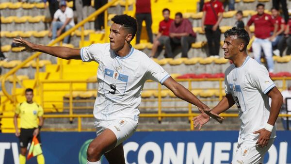 Uruguay golea y consigue cupo al Mundial de Indonesia