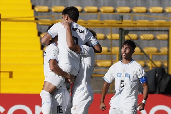 Uruguay golea a Venezuela y consigue cupo al Mundial de Indonesia - Fútbol Internacional - ABC Color
