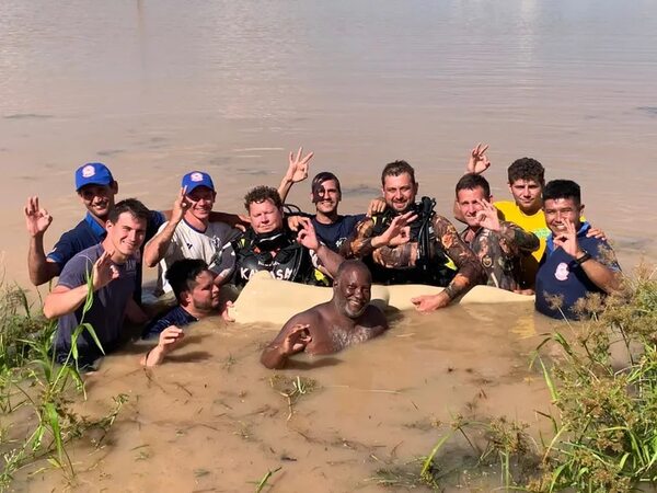 Bomberos de Loma Plata se capacitan en rescate acuático - Noticias del Chaco - ABC Color