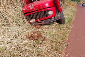 Camionero se accidenta en Itaipyte