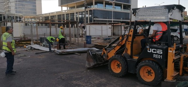 En predio de las Oficinas de Gobierno prosiguen las labores de limpieza del predio - .::Agencia IP::.