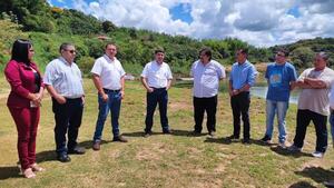 Mucha expectativa por nuevo servicio de balsa entre Irala y Puerto Libertad - La Clave
