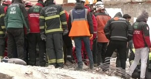 Tragedia en Turquía: Más de 3500 muertos a causa del terremoto - C9N