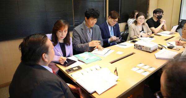 Investigadores de Corea apoyarán en el desarrollo y crecimiento de la industria farmacéutica