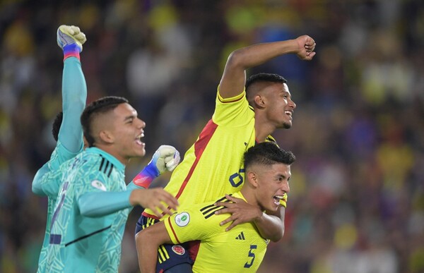 Diario HOY | Colombia vence a Ecuador y le da una mano a Paraguay