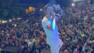 Will Fretes paró su show y echó a un desubicado: "nos arriesgamos"