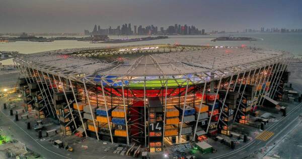 La Nación / Diputados gestionan estadio móvil de Qatar con miras al Mundial 2030