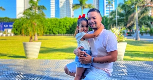 Farah la nueva estrella de la tv, irrumpió el programa de su padre en vivo