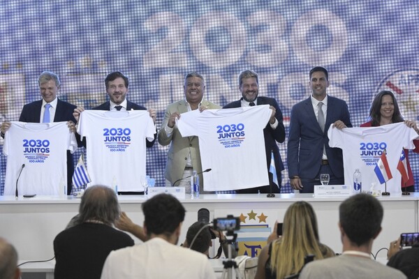 Diario HOY | Paraguay, Uruguay, Argentina y Chile lanzan candidatura al Mundial 2030