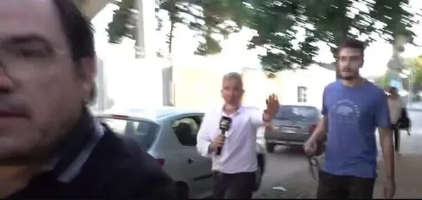 Video: familiares de rugbier condenado en caso Fernando Báez agredieron a equipo periodístico - Policiales - ABC Color