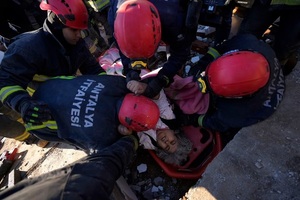 Turquía declara el estado de emergencia durante tres meses en 10 regiones asoladas por los seísmos - ADN Digital
