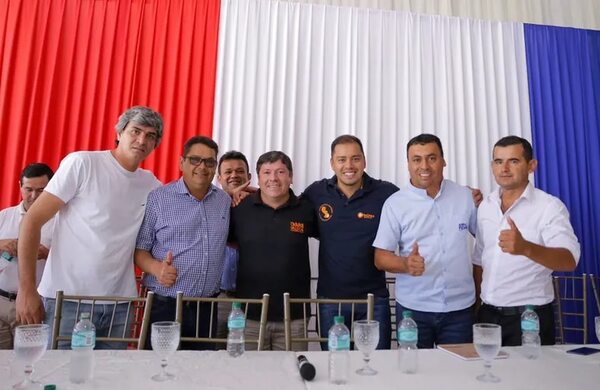 Plantearían expulsión de liberales que apoyan a Mujica en Alto Paraná - ABC en el Este - ABC Color