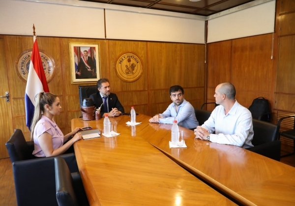 Instalarán 500 cargadores para vehículos eléctricos en Asunción, CDE y Encarnación