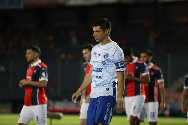 Rodrigo Rojas tiene nuevo club en el fútbol paraguayo