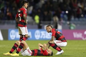 Al Hilal sorprende a un desafortunado Flamengo y jugará por el Mundialito - Fútbol - ABC Color