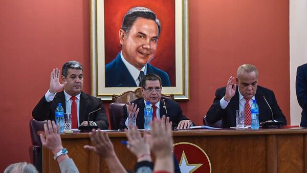 ANR: Piden analizar alcances de sanción a Horacio Cartes