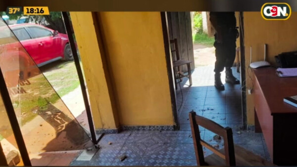Atacaron una comisaría en Puerto Elsa - C9N