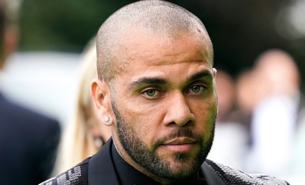 Fiscalía dispone que Dani Alves siga recluido a la espera del juicio - La Prensa Futbolera