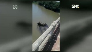 Tres personas fallecieron tras caer del puente en el Río Tebicuary - SNT