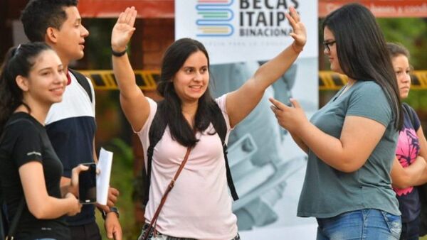 Becas de Itaipú: ofrecen clases de refuerzo gratis