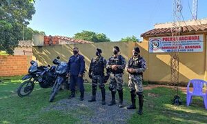 E’a: Barras bravas del Olimpia revientan comisaria tras suicidio de un mitarusu