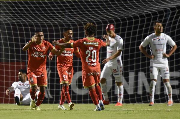 Copa: En el último suspiro, el Trico cae en las alturas y espera revancha