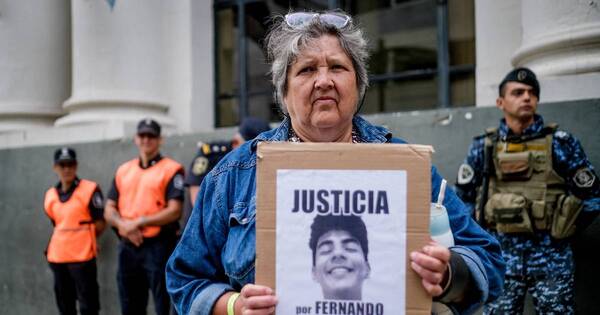 La Nación / La historia de la cuidadora de los carteles de Fernando