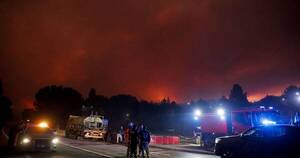 La Nación / Chile: más de 5.600 bomberos combaten los incendios sin control