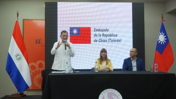 Taiwán hace primera entrega de Fondos de Apoyo para Emprendimientos - Informatepy.com
