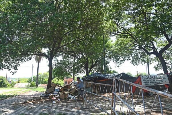 Municipalidad de Asunción presentó denuncia por ocupación de plazas en la zona del Congreso - Nacionales - ABC Color