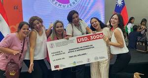 La Nación / Entregan fondo de US$ 3.000 a 53 beneficiarias de Reemujer