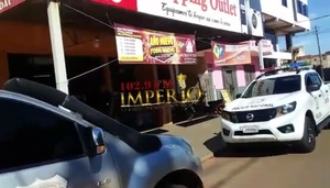 Asaltante fingió ser albañil para robar más G. 20 millones de una tienda céntrica - Radio Imperio