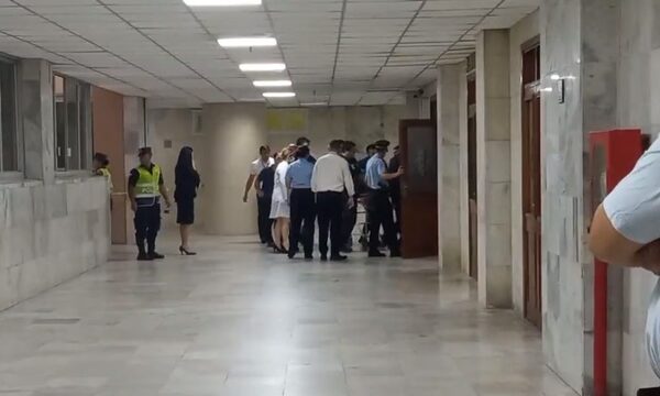 Ujier muere de un infarto
