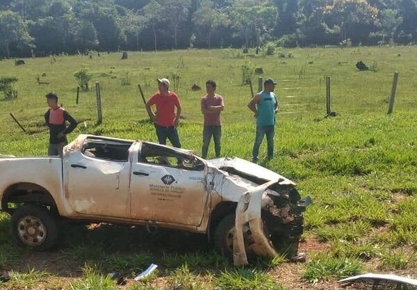 Un muerto y tres heridos, entre ellos la fiscala Zunilda Ocampos, tras accidente de tránsito de móvil de la fiscalía