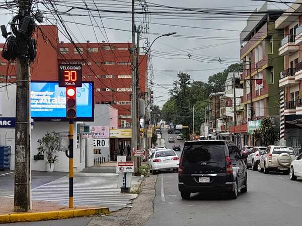 ¿Dejarán de expedir licencia de conducir a padres morosos en Encarnación?