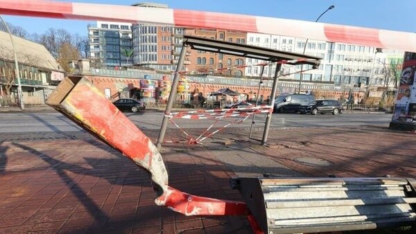 Versus / Futbolistas del Hamburgo están involucrados en accidente de una "picada" de autos