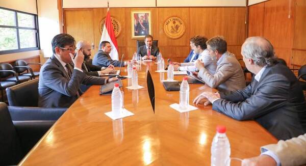 Empresarios argentinos están interesados en fabricar buses eléctricos en Paraguay