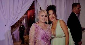 La Nación / “Es divina”: mamá de Nadia Ferreira reveló cómo fue compartir con Salma Hayek
