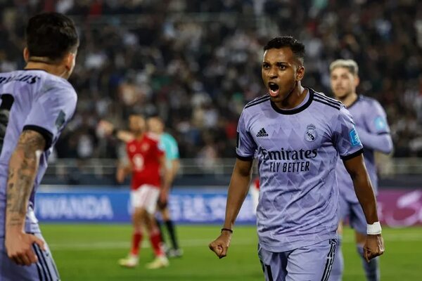 La mejor versión de Vinícius impulsa al Real Madrid a la final - Fútbol Internacional - ABC Color