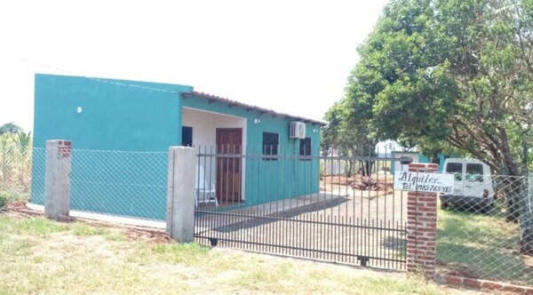Vestidos de policías, vacían la casa de pareja de ancianos extranjeros en Itapúa - Radio Imperio
