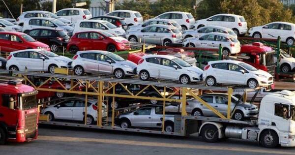 La Nación / Sector automotor prevé importación de 40.000 vehículos para el 2023