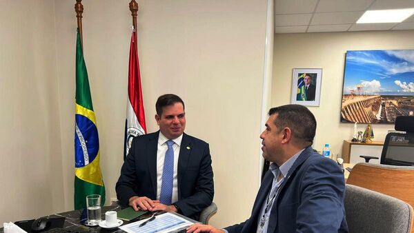 Director brasileño alude que tarifa de Itaipú debe bajar al acabar deuda