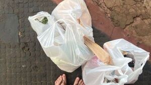 Buscó su auto por todo el súper y luego recordó que fue a pie
